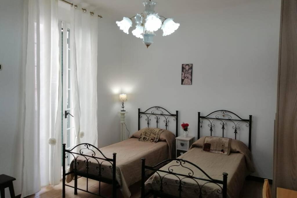 Casa Santagostino Apartment ตารันโต ภายนอก รูปภาพ
